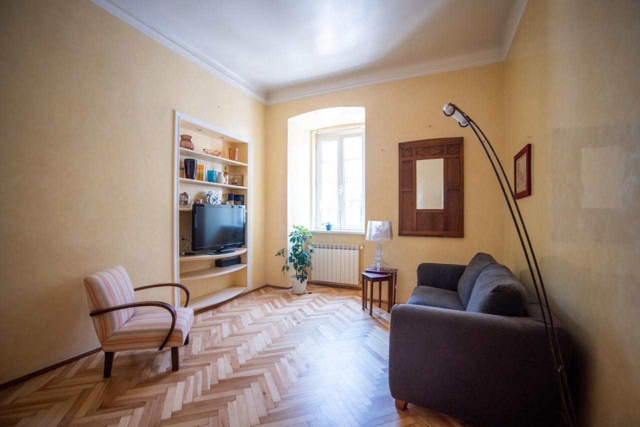 Art & History - New - Modern Classic Apartment Триест Екстериор снимка