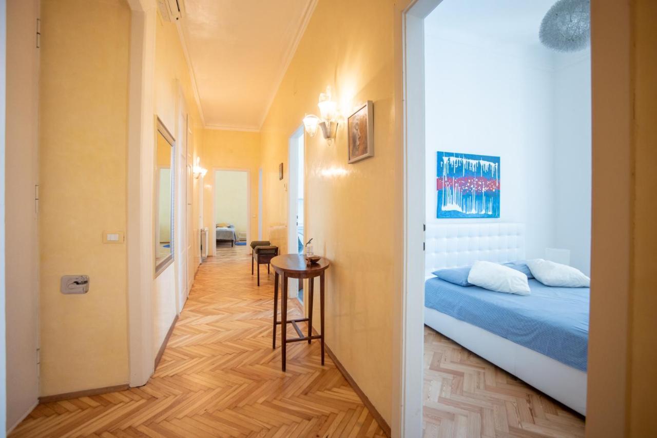 Art & History - New - Modern Classic Apartment Триест Екстериор снимка